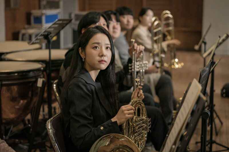 第1+2集韓劇《大指揮家：弦上的真相》劇情與評論
