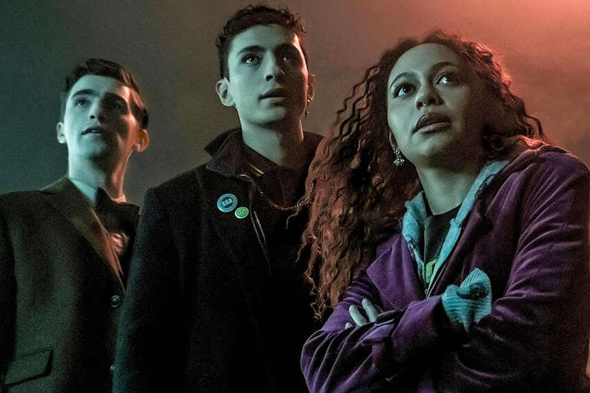 Netflix 影集《死亡男孩偵探社》評價+劇情，《睡魔》宇宙連動！雙主角騙過死神勇敢成長